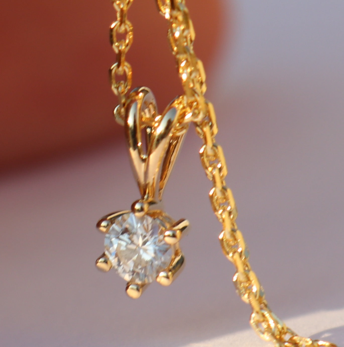 14 kt gouden collier 0.23 ct diamant