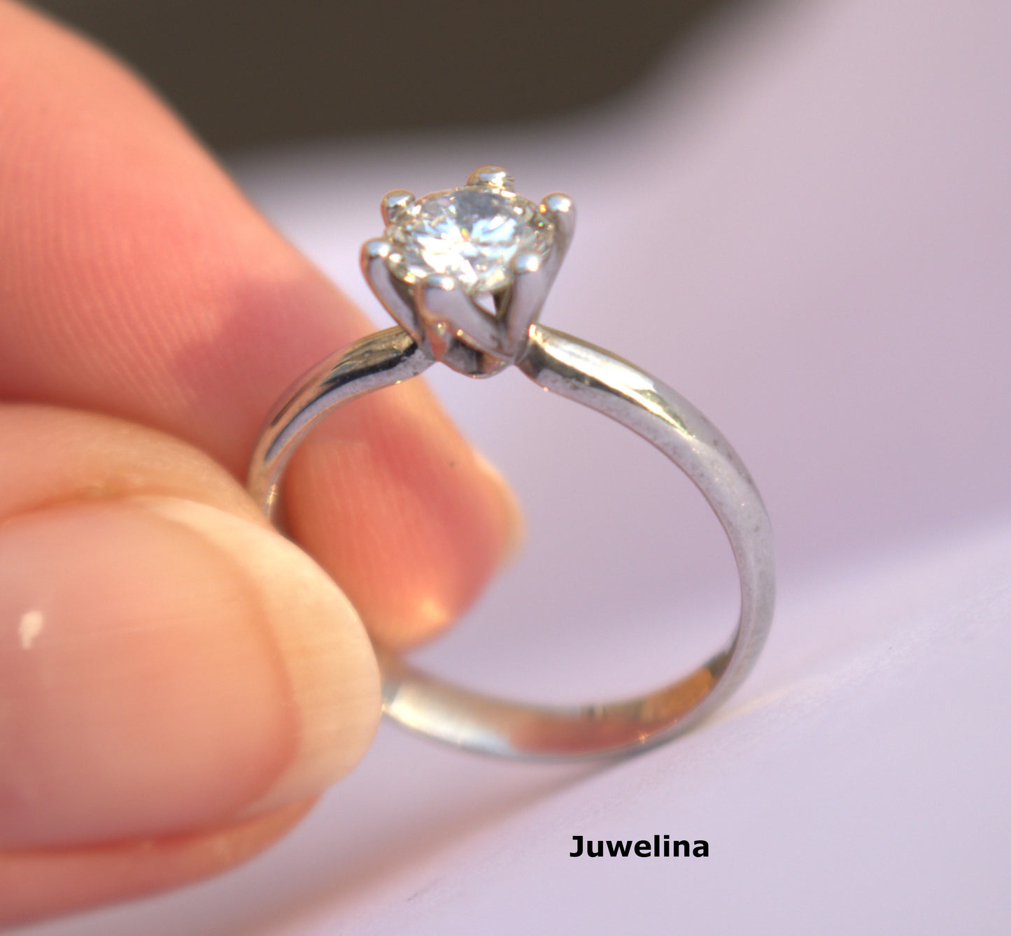 18 kt gold ring 0.85 ct diamond