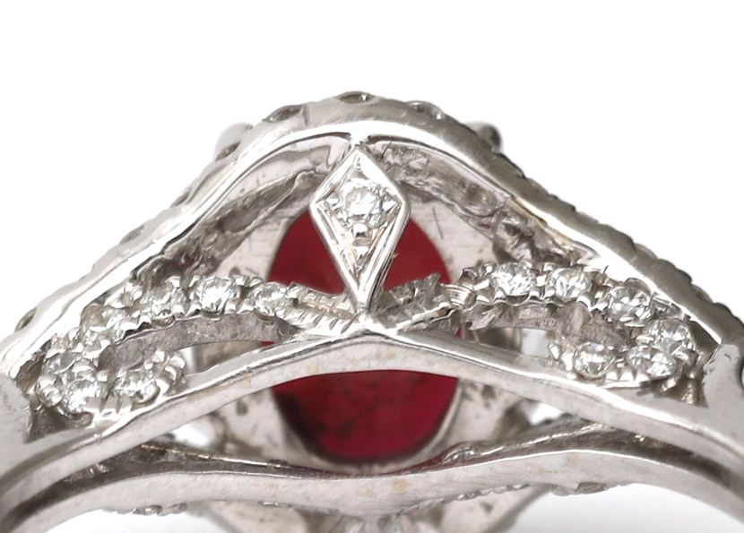 VERKOCHT 14 kt gouden ring 0.70 ct robijn en 0.60 ct diamanten