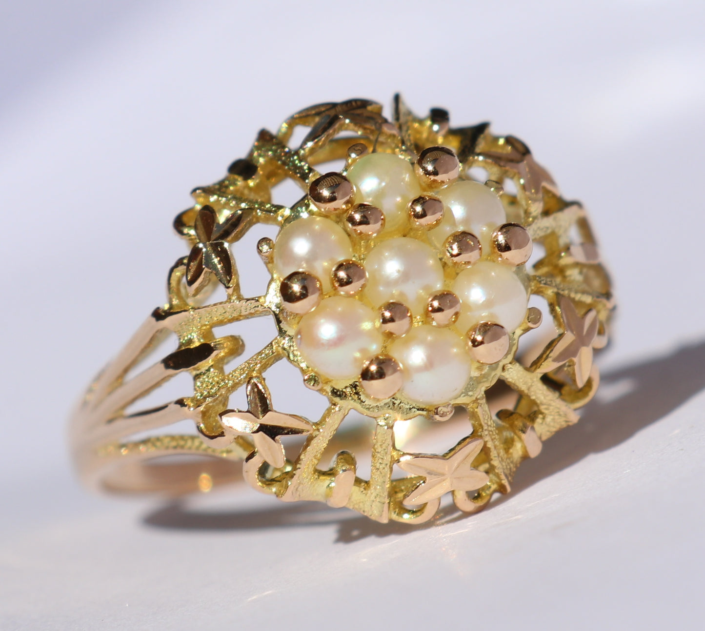 14 kt gold ring with seed pearls