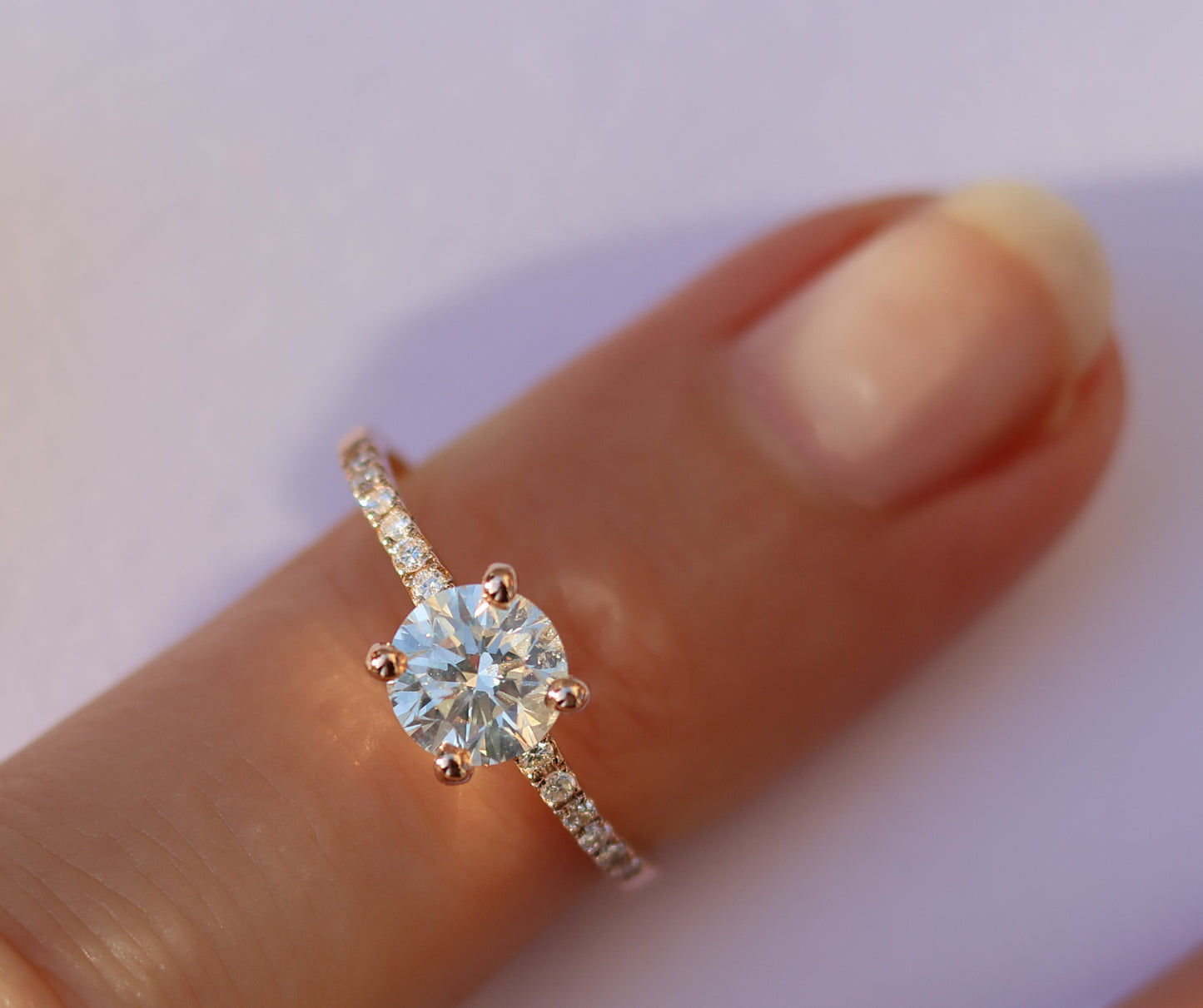 14 kt gouden ring gezet met 1.17 ct diamanten, centrale 0.91 ct. SI1 -F top wit