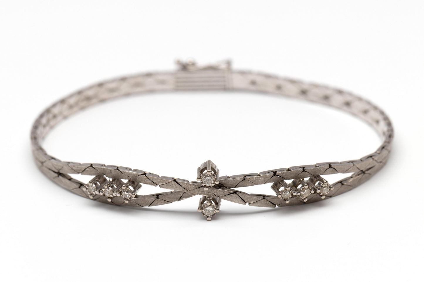 14 kt gouden armband met diamanten briljant  geslepen