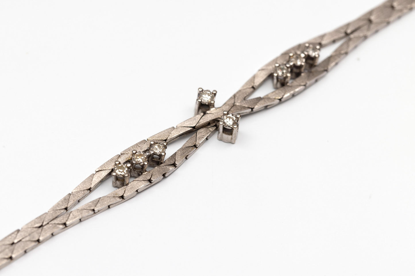 14 kt gouden armband met diamanten briljant  geslepen