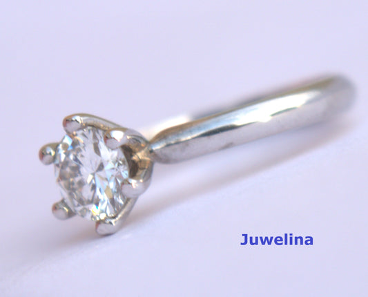 18 kt gold ring 0.85 ct diamond