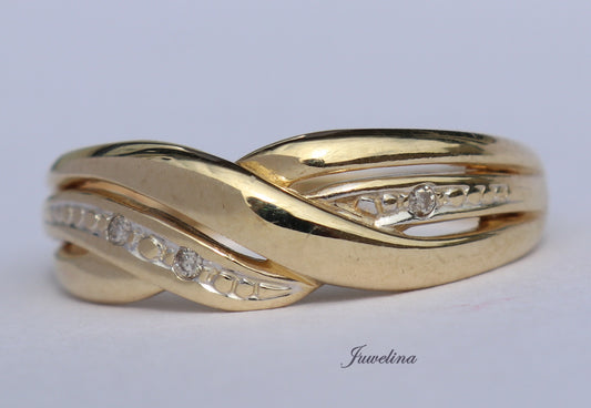 14 kt gouden ring met diamantjes